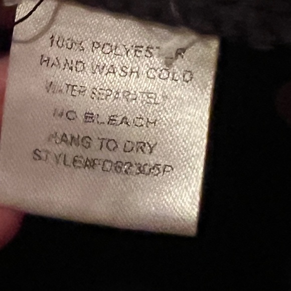 Fun 2 Fun Polkadots Blouse - Picture 10 of 10